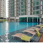 Lamandaz Homestay At Central Residence Sg Besi Near Mrt And Tbs With 2 Bedrooms