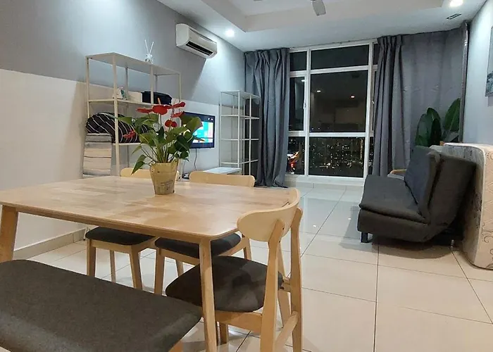 Lamandaz Homestay At Central Residence Sg Besi Near Mrt And Tbs With 2 Bedrooms