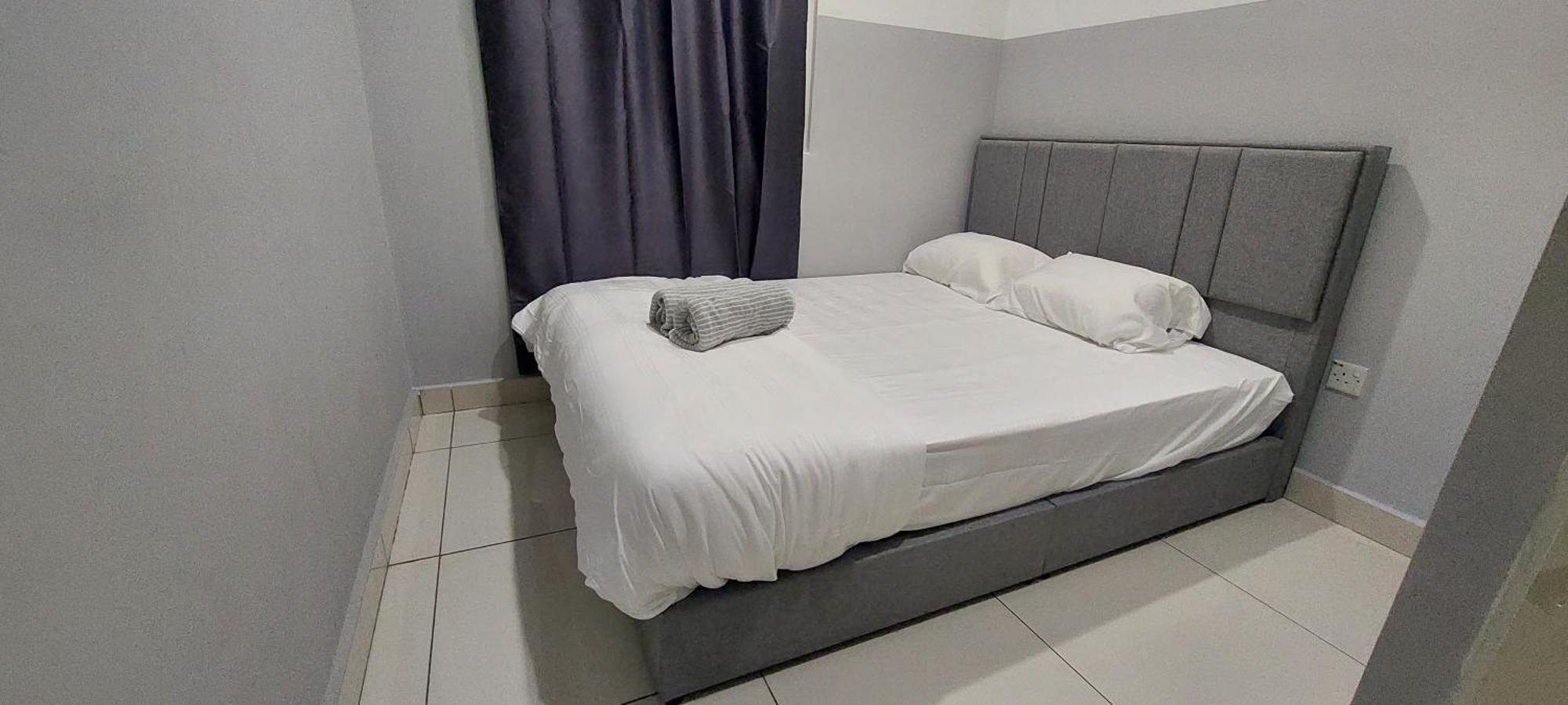 Lamandaz At Sg Besi Near Mrt And Tbs With 2 Bedrooms